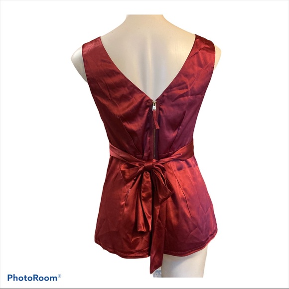- BCBGMaxAzria fuchsia satin blouse - Picture 3 of 10